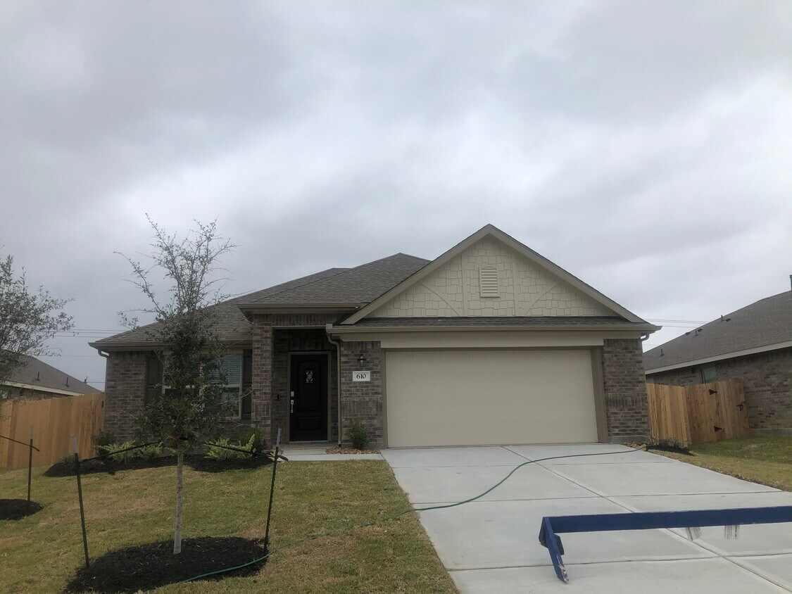 Foto principal - 610 Harbor Colony Ln