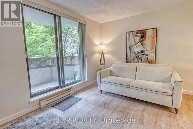 Photo du bâtiment - 470-470 Laurier Ave W