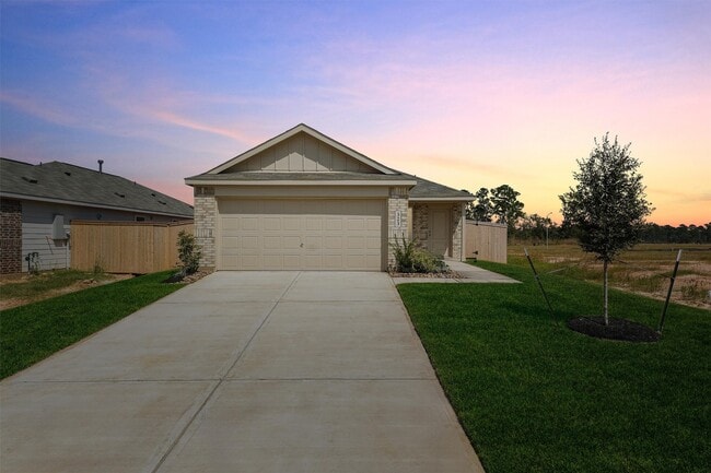Building Photo - 323 Bush Mdw Ln
