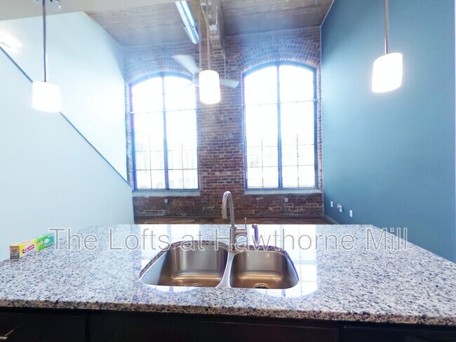 Foto del edificio - 1101 Hawthorne Ln