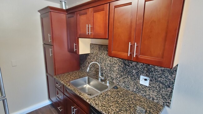 Tankless waterheater included in kitchen - 965 Yerba Buena Ave