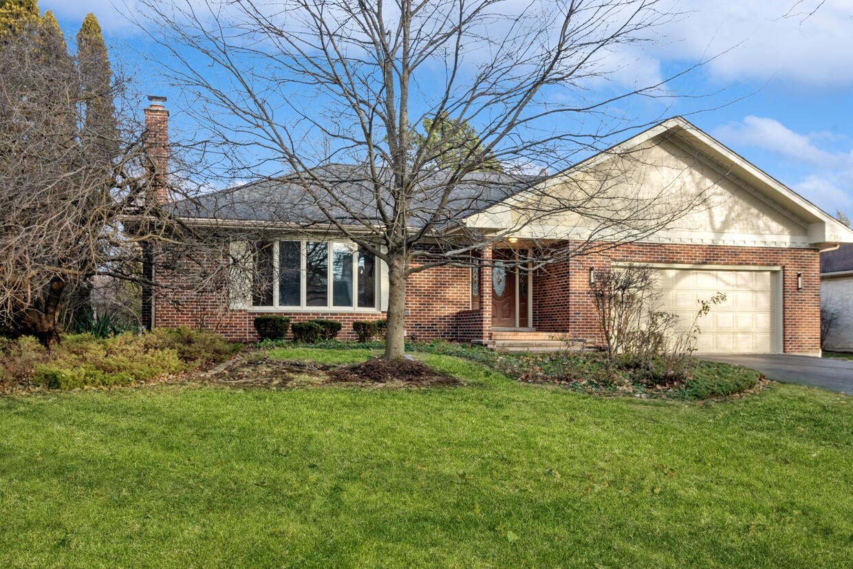 Foto principal - 201 Bridle Path Cir