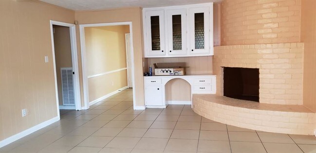 Building Photo - 12314 Shannon Hills Dr
