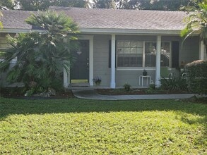 Building Photo - 2913 Lake Louise Dr
