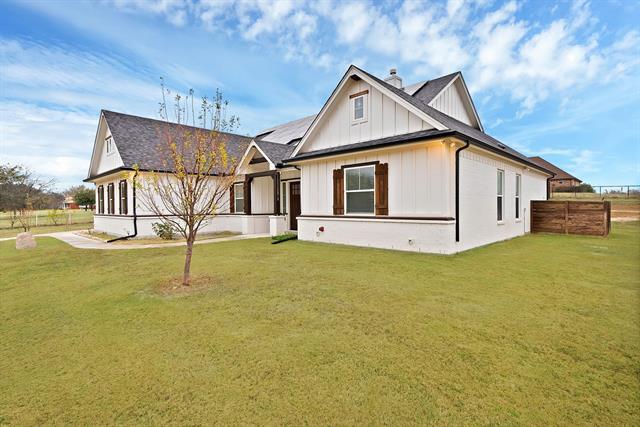 Foto del edificio - 8138 Dollar Ln