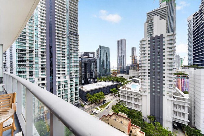 Foto del edificio - 1100 S Miami Ave