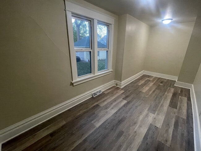 Building Photo - 630 Jackson St