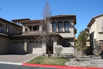 Building Photo - 10765 Serratina Dr