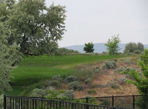 Building Photo - 2645 Stonecreek Dr