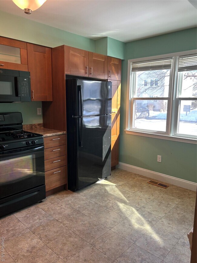 Foto del edificio - 135 W Nyack Rd