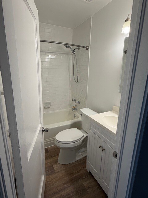 Foto del edificio - 2922 Sollers Point Rd