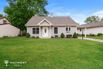 Building Photo - 720 Meadow Ln