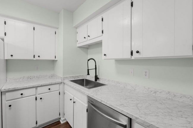 Photo - 2325 Elliston Pl House