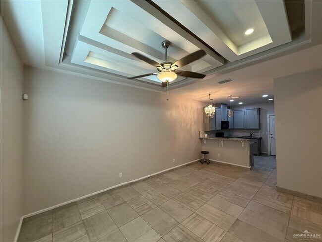 Foto del edificio - 13 Peabody Ave