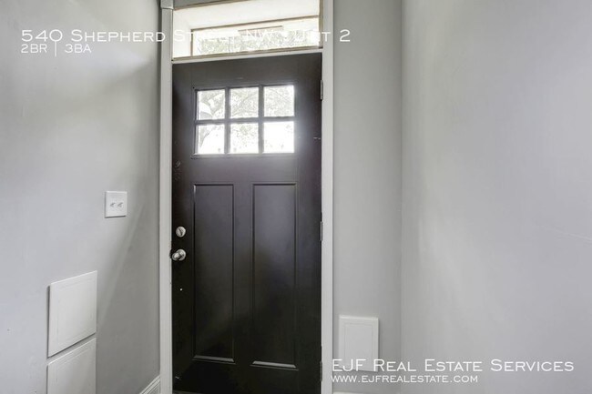 Foto del edificio - 540 Shepherd St NW