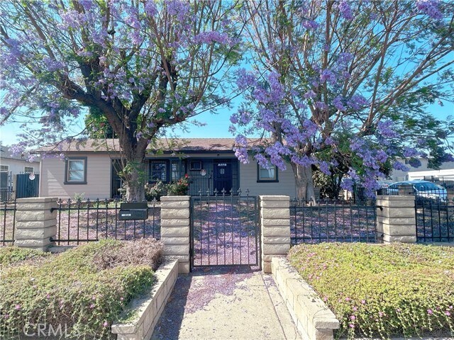 Primary Photo - 1125 East E Street