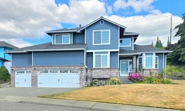 Building Photo - 7627 80th Ave NE
