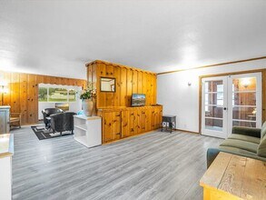 Building Photo - 35101 CA-79