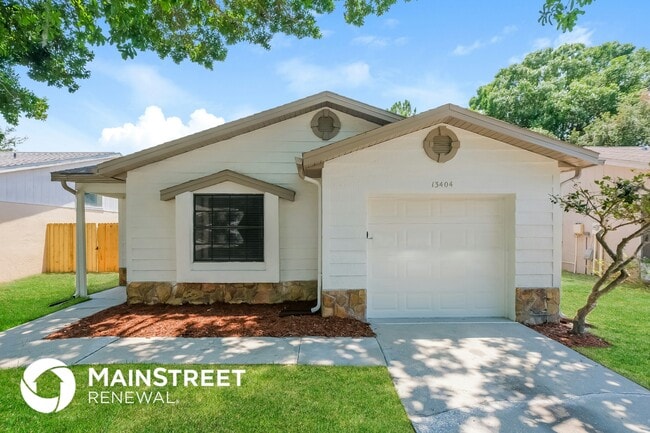 Building Photo - 13404 Laraway Dr