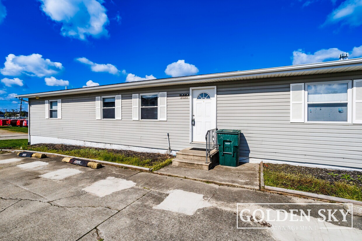 2020 W Enterprise Ave, Muncie, IN 47304 House Rental in Muncie, IN