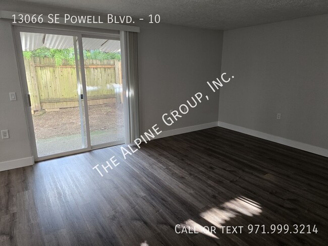 Building Photo - 13066 SE Powell Blvd