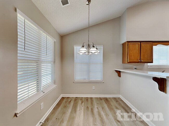 Building Photo - 1264 W Briar Ridge Ct