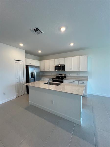 Foto del edificio - 655 SE Lk Fls St