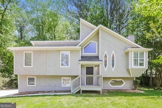 Building Photo - 3684 Linwood Way