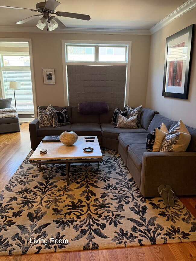 Building Photo - 4867 Carre Way