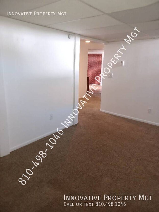 Foto del edificio - Water included! Beautiful two bedroom apar...