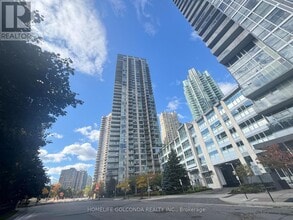 Building Photo - 225 Webb Dr