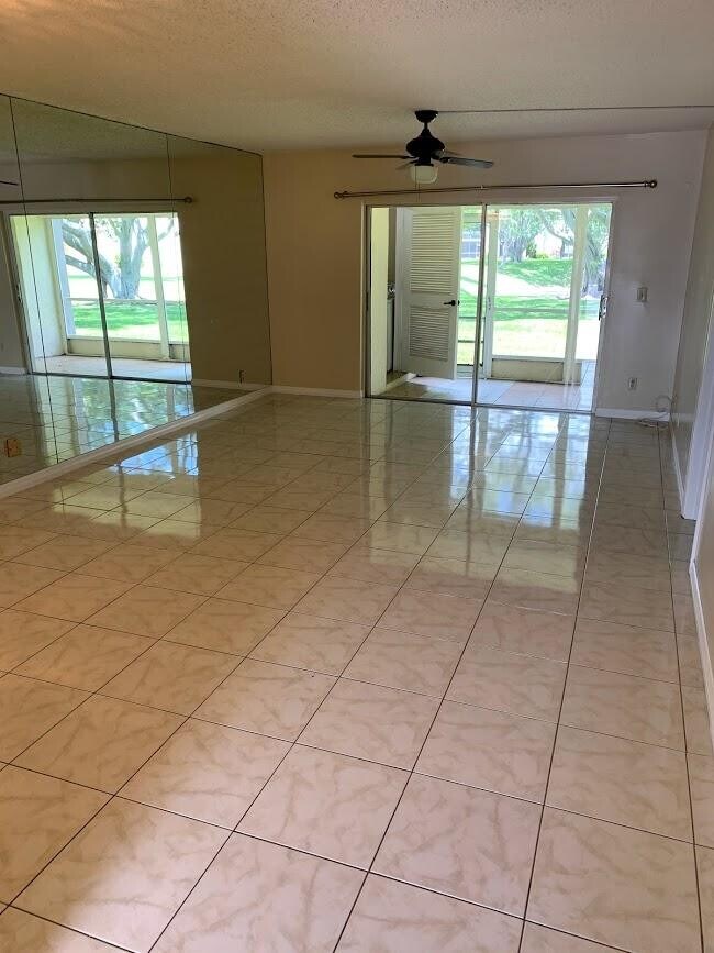 Foto del edificio - 2929 Zorno Way