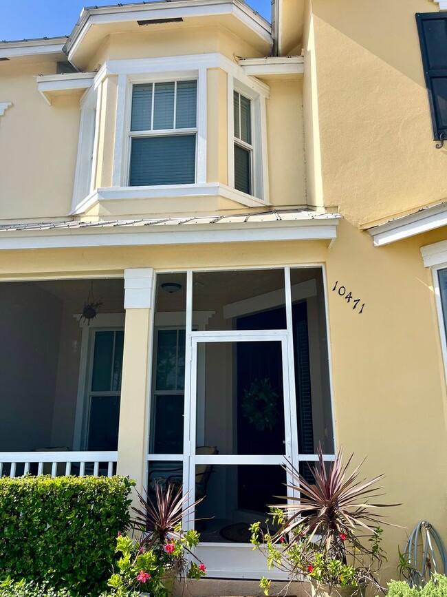 Building Photo - In the Heart of Tradition--3/2.5/2 Townhome!