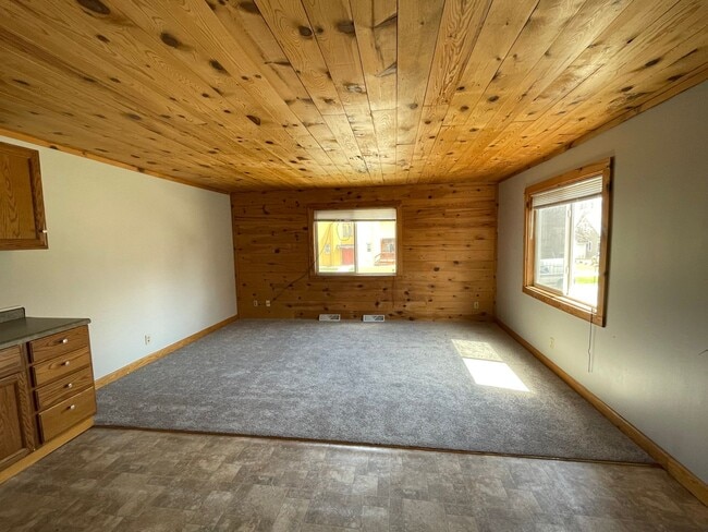 Foto del edificio - 1000 Division St S