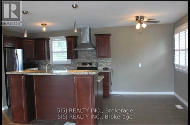 Building Photo - 212 Lee Ave