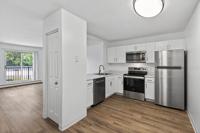 Building Photo - Lexington Hills Apartments