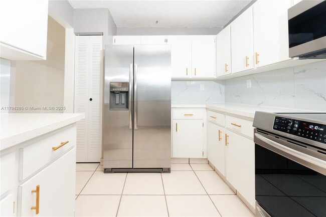 Foto del edificio - 452 SW 2nd St