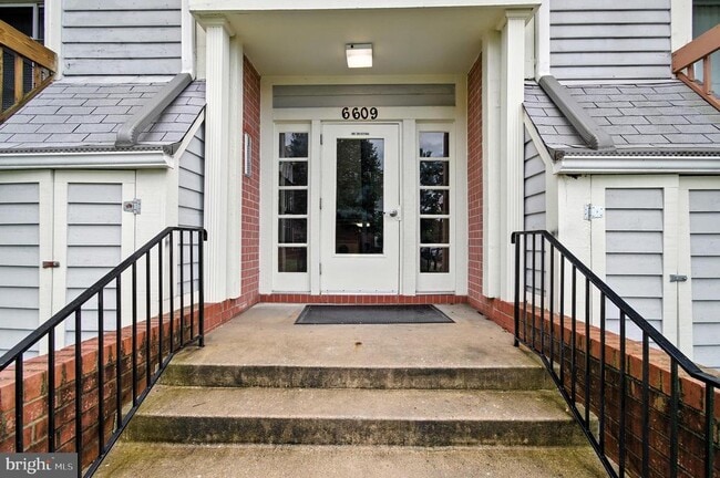 Building Photo - 6609 Rapid Water Way