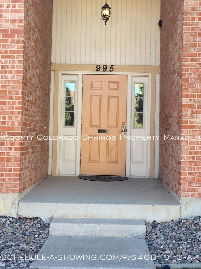 Building Photo - 995 Holli Springs Ln