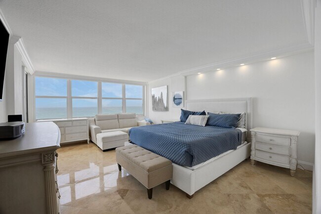 Foto del edificio - 3546 S Ocean Blvd