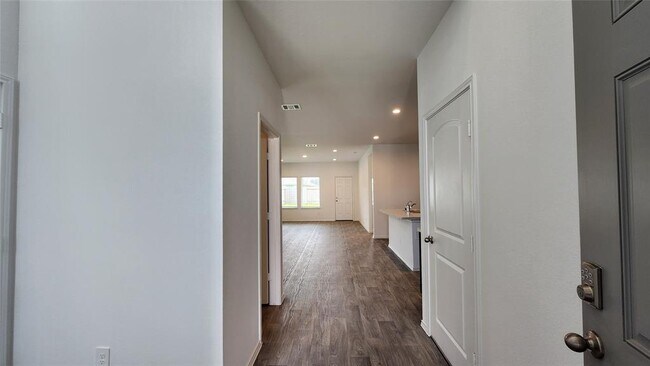 Building Photo - 23207 Teakwood Hills Dr