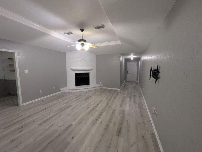 Building Photo - 3570 Briar Creek Dr