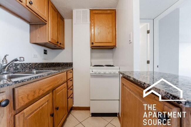 Photo - 4180 North Marine Drive #411 Apartment