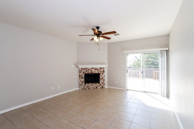 Foto del edificio - 2804 Hilcroft Ave