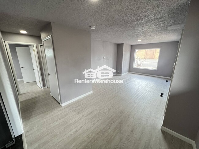 Foto del edificio - 3525 Forest St