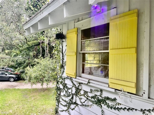 Building Photo - 3 br, 2 bath Townhome - 6 55 41 .49 AC M/L...