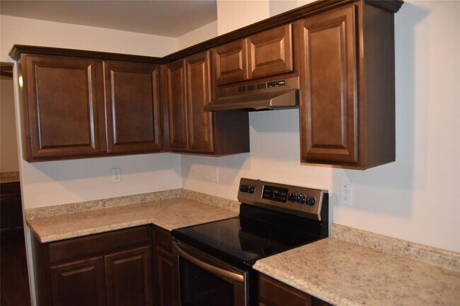 Foto del edificio - 1806 Countryside Village Blvd