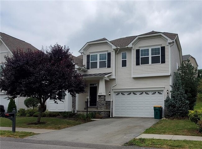 Building Photo - 4002 Fieldcrest Dr