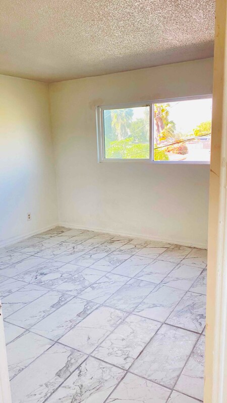 Foto del edificio - 9636 1/2 San Gabriel Ave