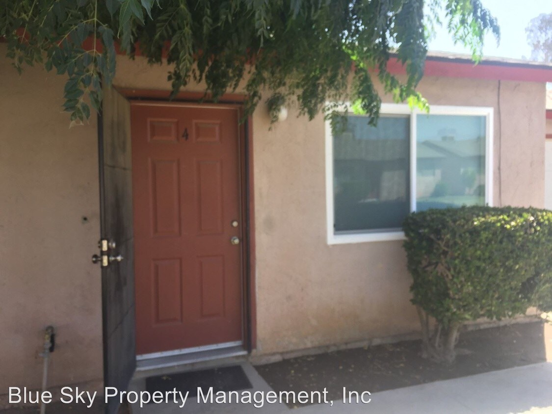 1606 N Prospect St, Porterville, CA 93257 Room for Rent in